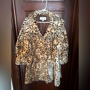 Tasha Polizzi Leopard Print Faux Fur ‘Swing’ Coat!
